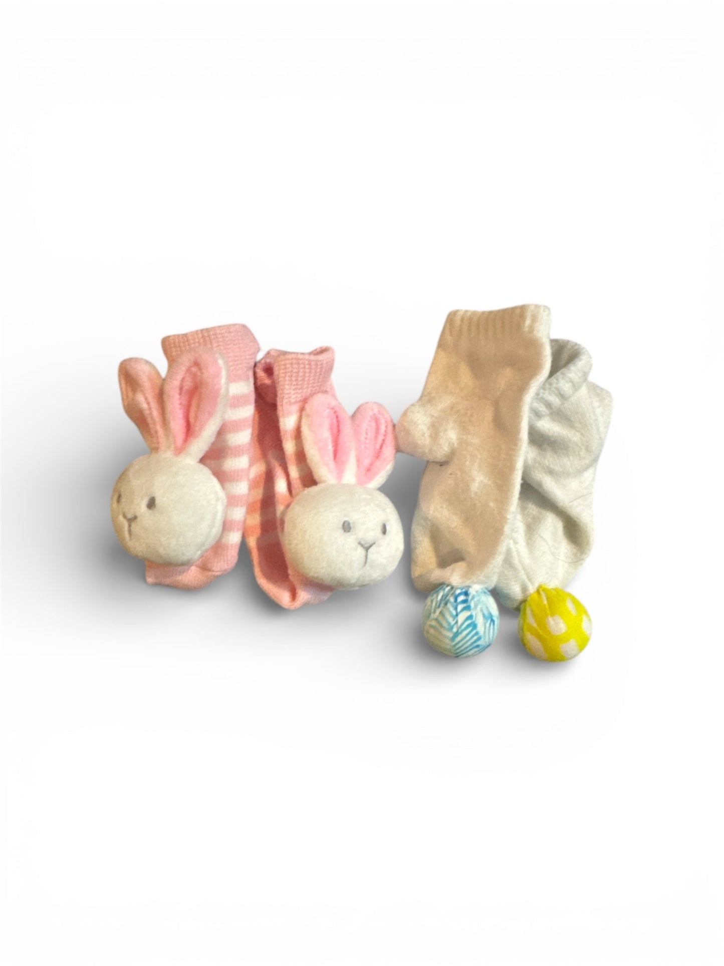 #190 REDUCED Lovevery Infant Rattle Play Socks and Mudpie Bunny Rattle Socks Bundle Size 0-12M