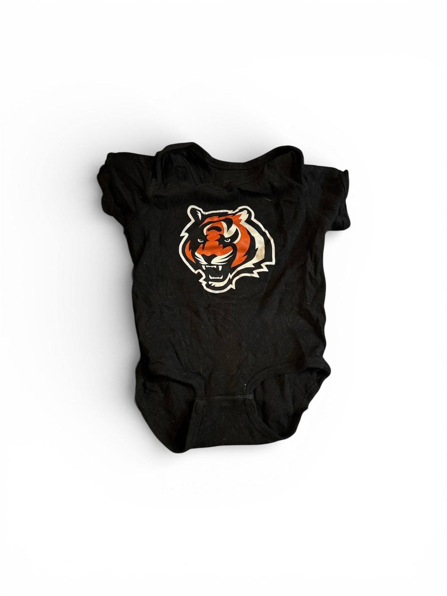 #190 Cincinnati Bengals Who Dey Onesie Size 6-12M
