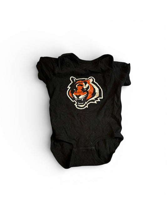 #190 Cincinnati Bengals Who Dey Onesie Size 6-12M
