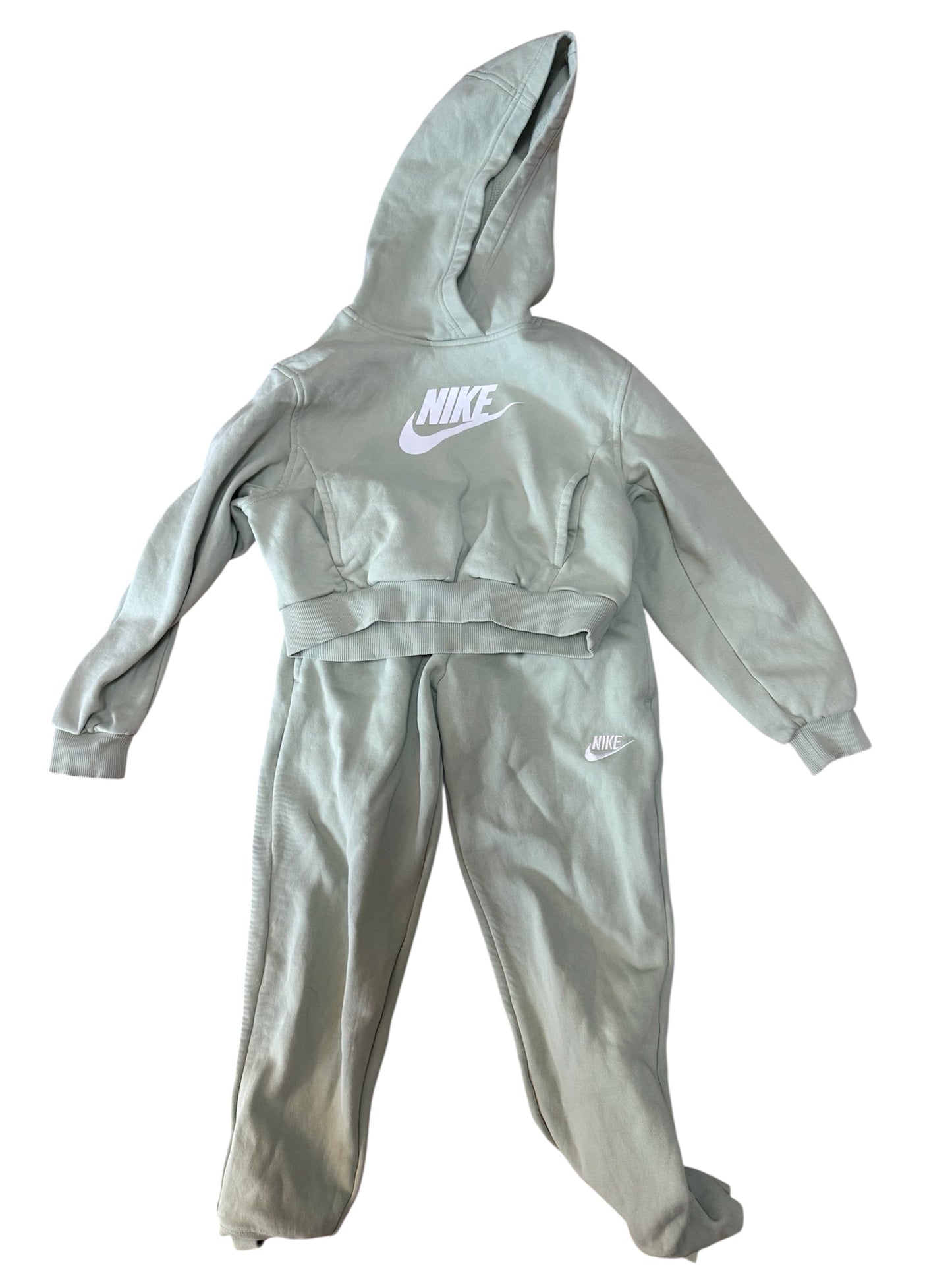 55 - Nike girls sz small sweatsuit