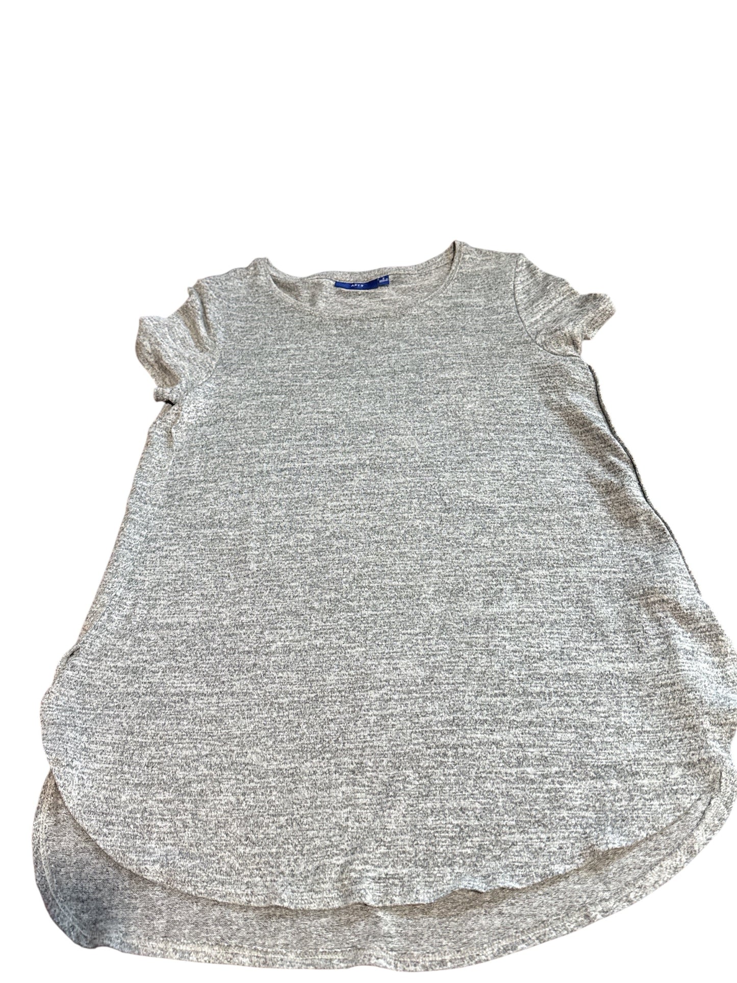 114 women’s size small shirt