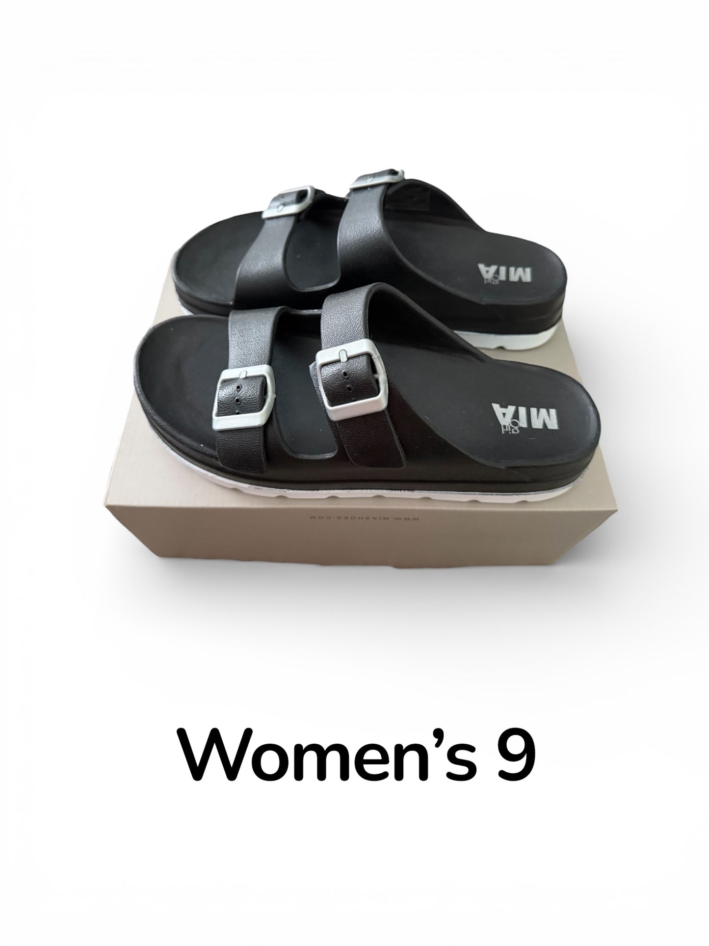 #155 NWT Black/White Girl Mia Rubber Slide Sandals, Women’s 9