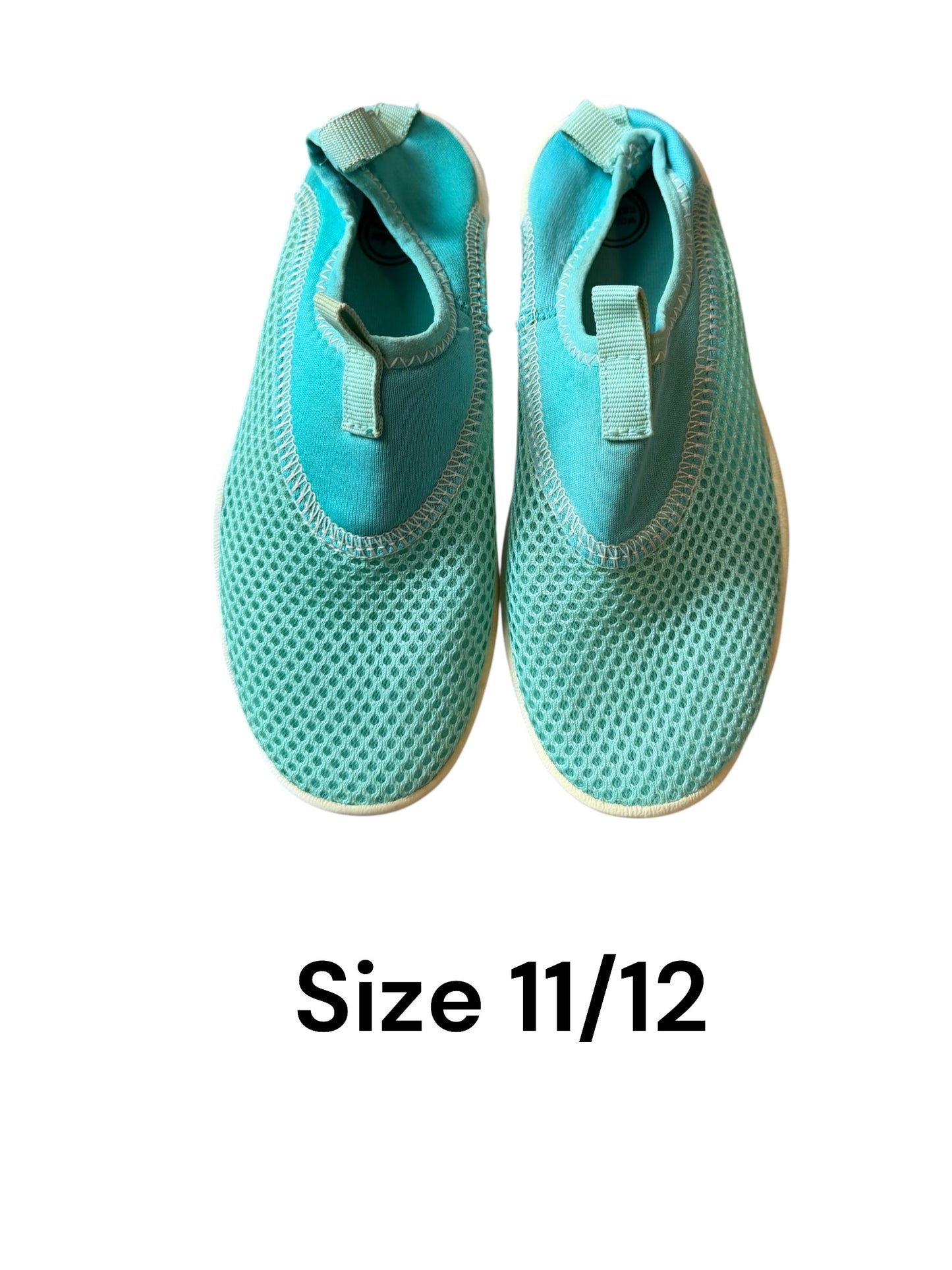 #155 GUC Slip-On Water Shoes, Gender Neutral, Size 11/12