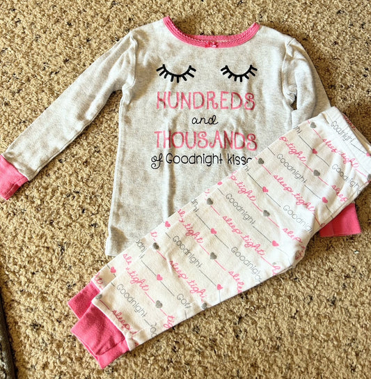 Seller 120, VGUC Girls 24M/2T Pajamas