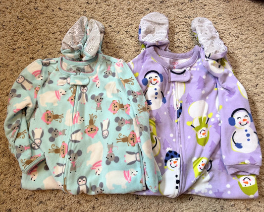 Seller 120, VGUC Girls 24M Fleece Sleeprers