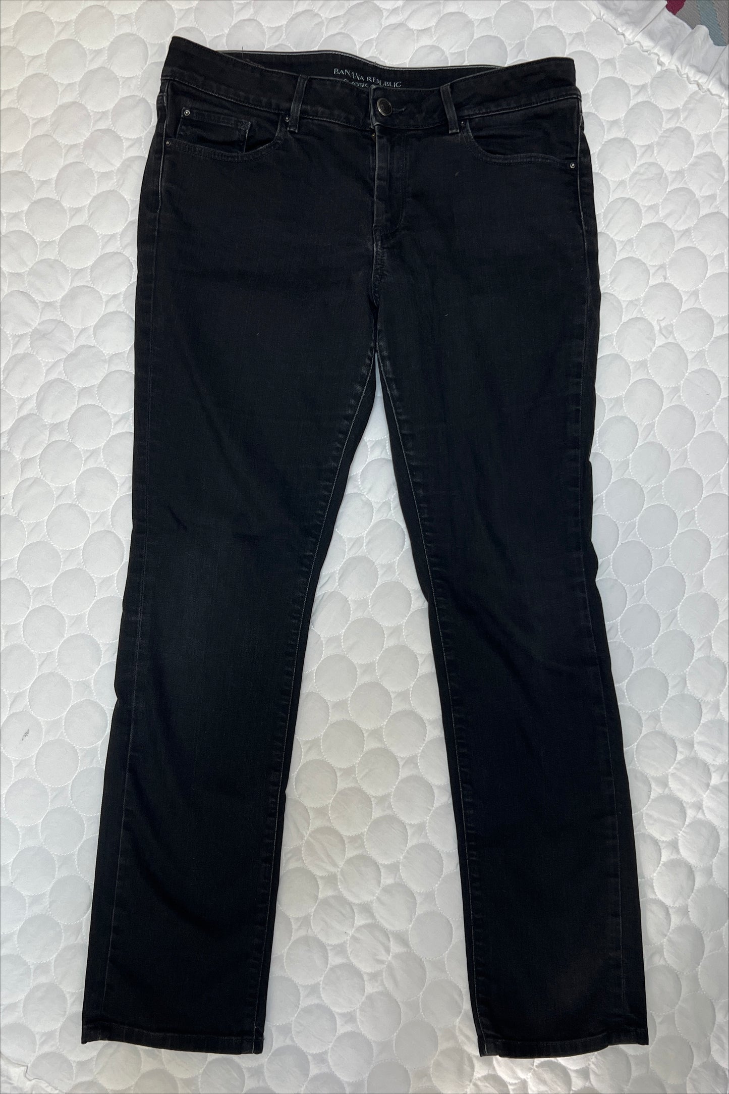 Size 14 Banana Republic classic skinny black jeans, VGUC