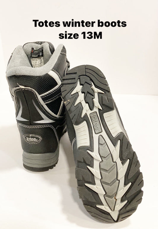 #119-Totes Winter boots size 13M