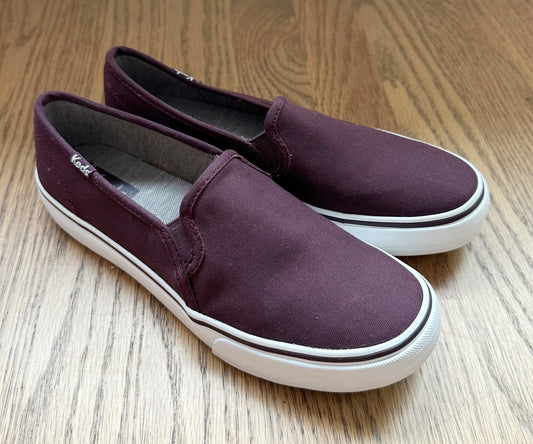 #83B- Women’s Keds Slip On Shoes- Size 6