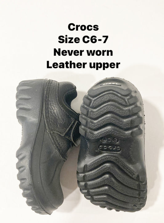 #119-REDUCED!!-Crocs Leather Upper Never worn-Size C6-7