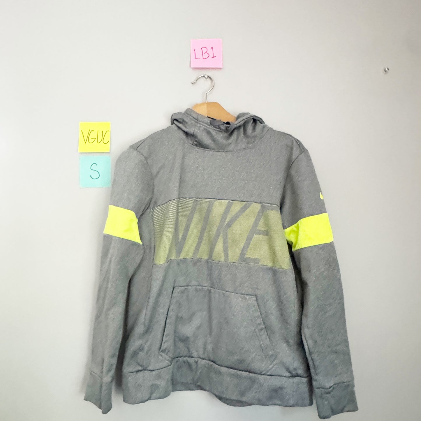 Seller 196 Ladies Nike hoodie S