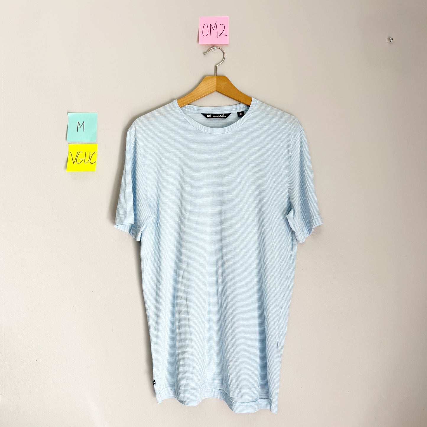 Seller 196 Travis Matthew Tee Men’s M