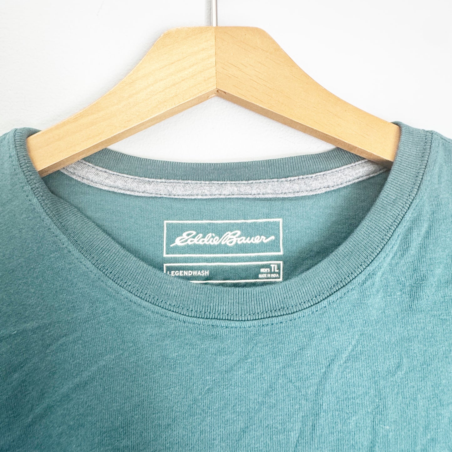 Seller 196 Eddie Bauer Men’s large tee