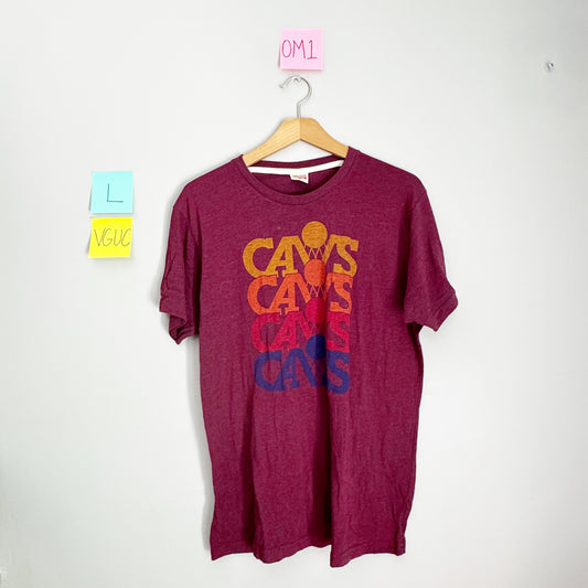 Seller 196 Men’s Large homage Cavs tee