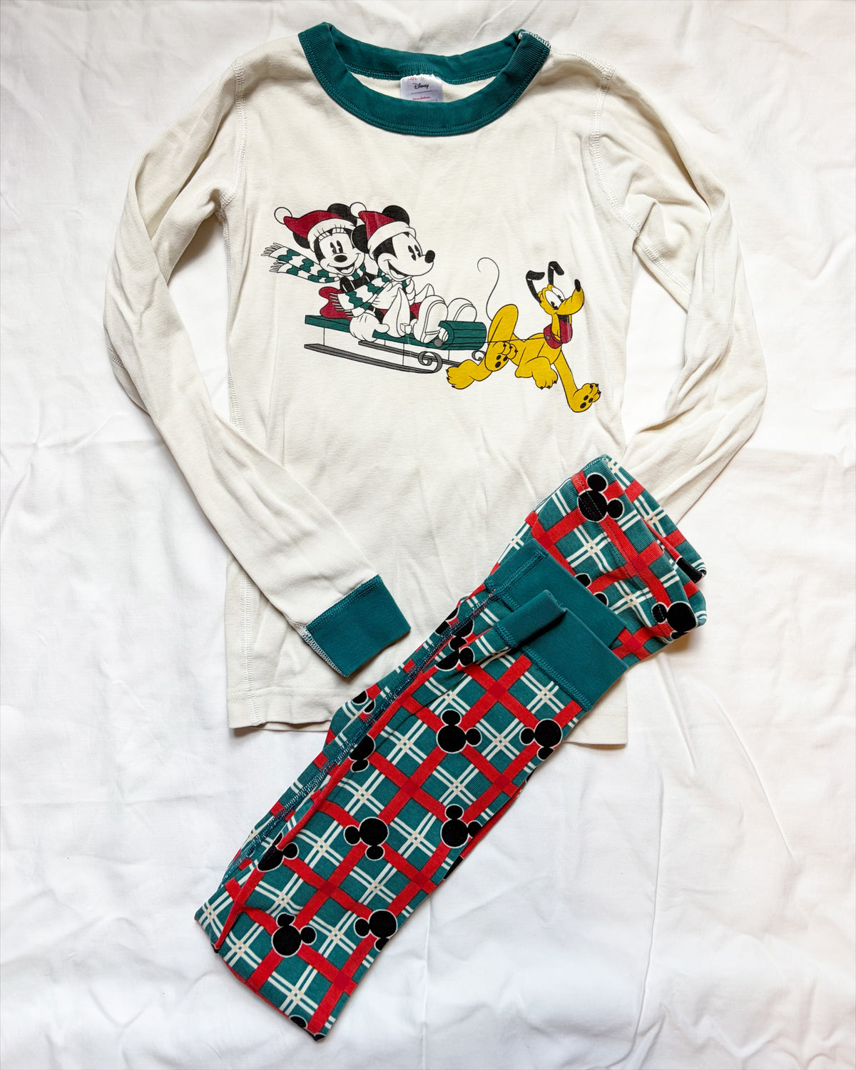 #78 Hanna PJ Disney Christmas Girls and Boys 10