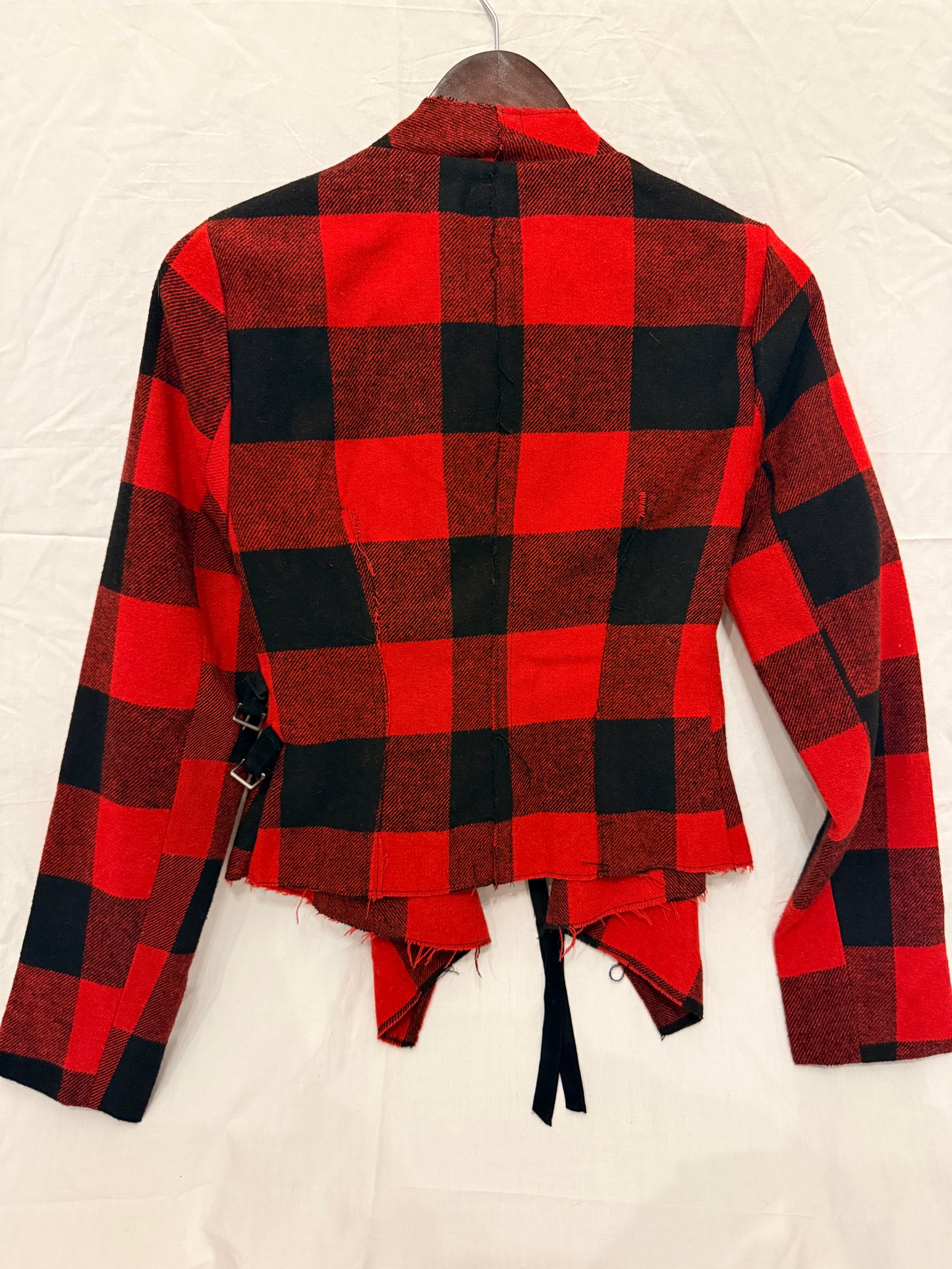 #143 Red Saks Fifth Avenue red/black plaid jacket women’s size small (S)