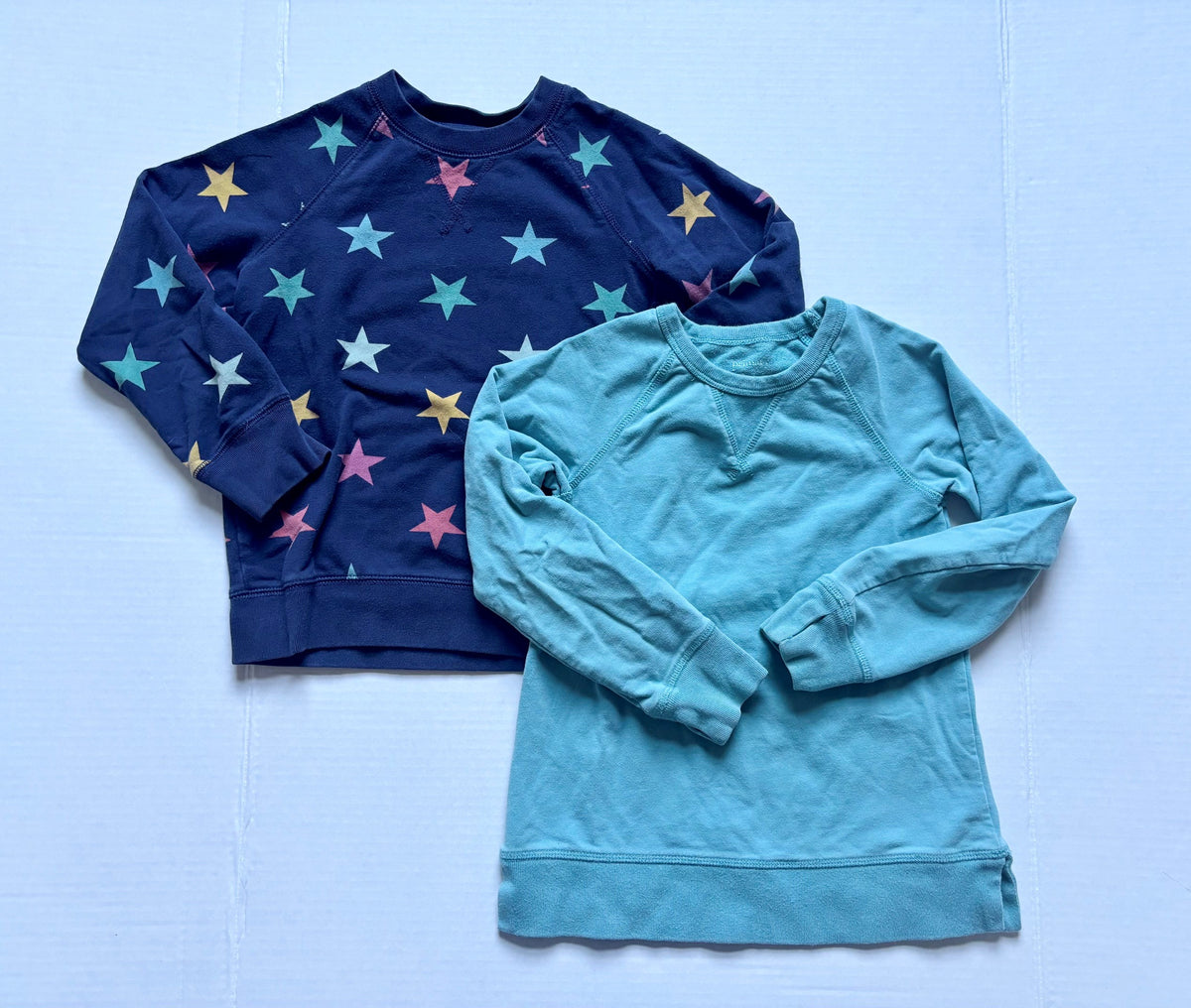 #154 Primary Sweatshirts Girls or Boys 4-5y EUC