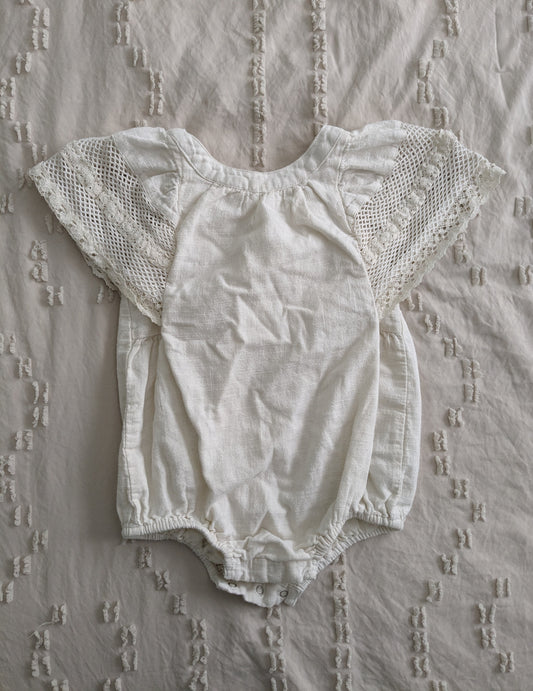 Old Navy white onesie with lace detail | 18-24 month