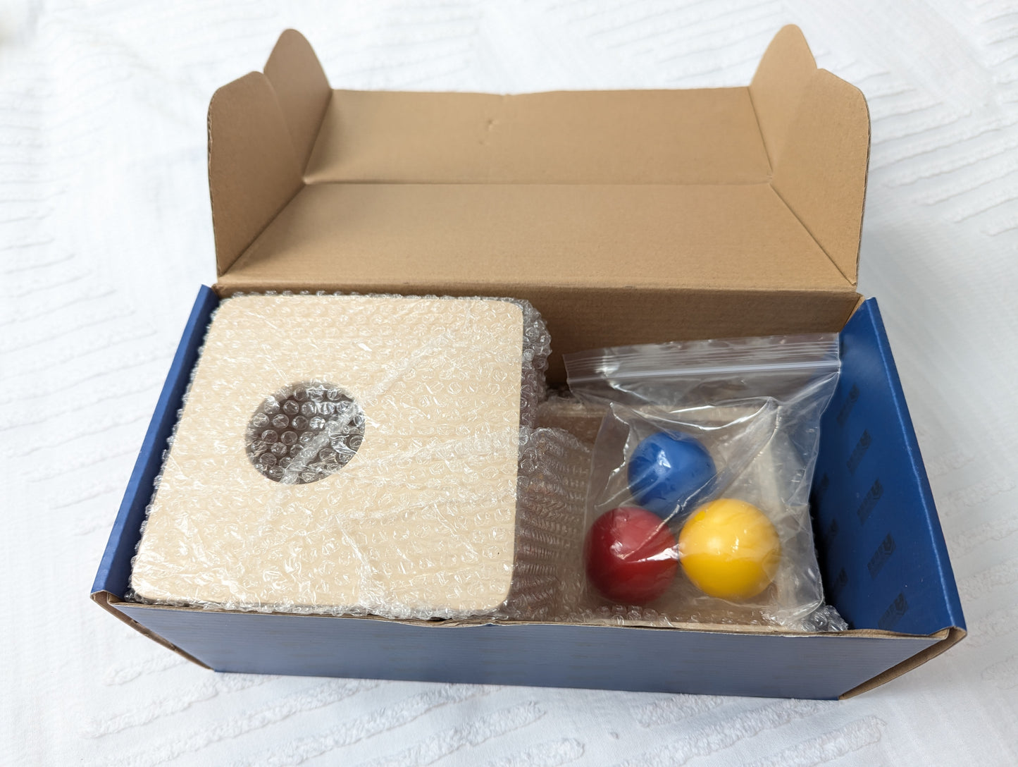 #164 - Adena - Object Permance Box (EUC)