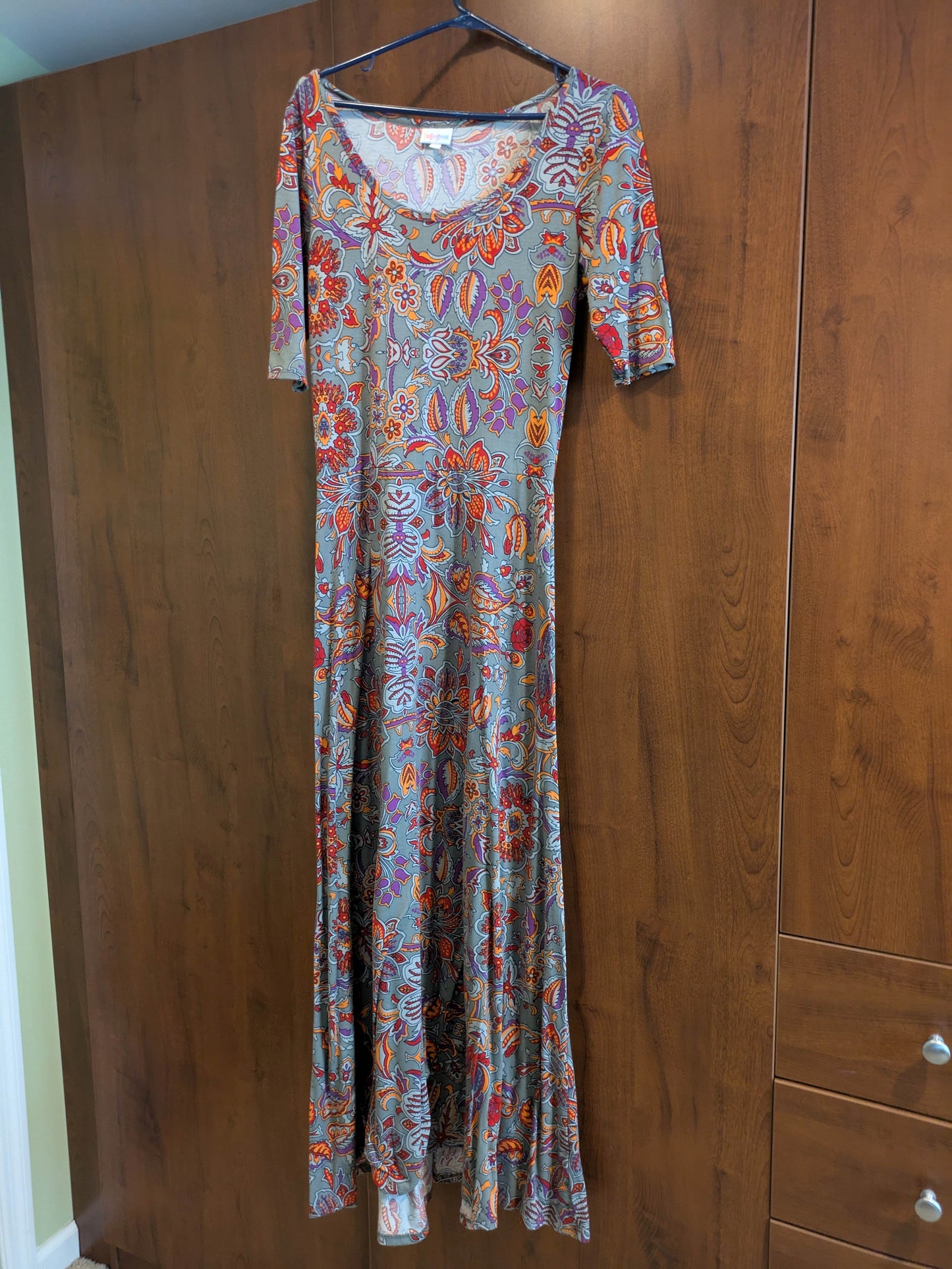#94 LuLaRoe Maxi Dress Size Medium *REDUCED*
