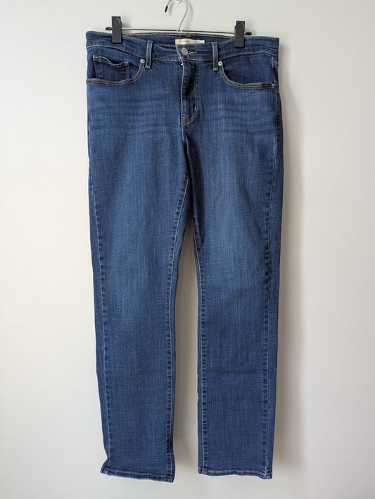 #164 - Levi's - Women's 12 Classic Straight Jeans (EUC)