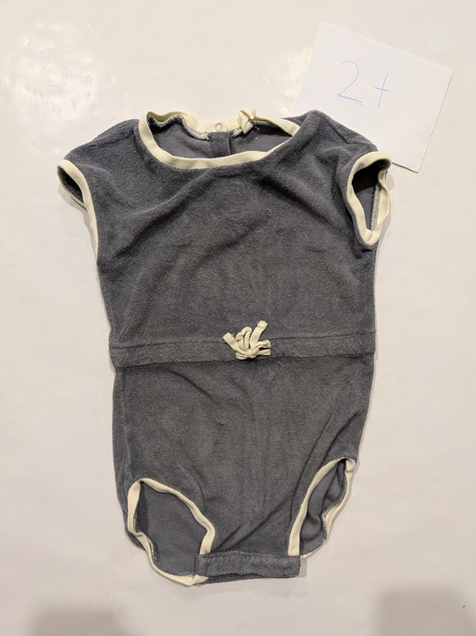 109 Quincy Mae 2t romper