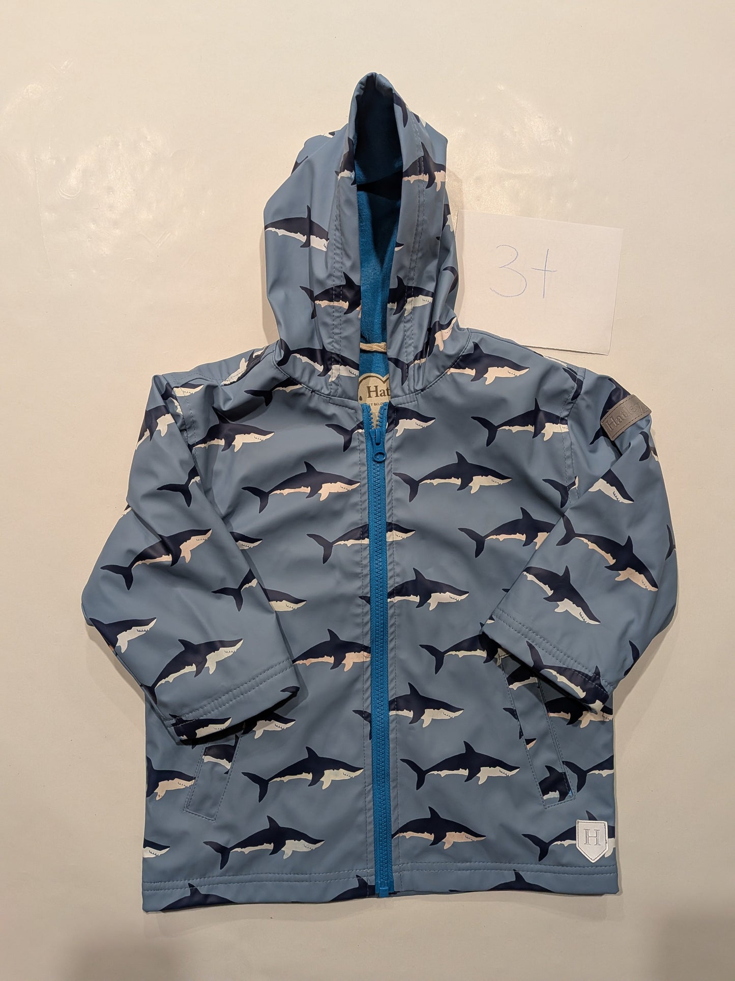 109 *REDUCED* boys 3t Hatley color changing shark raincoat