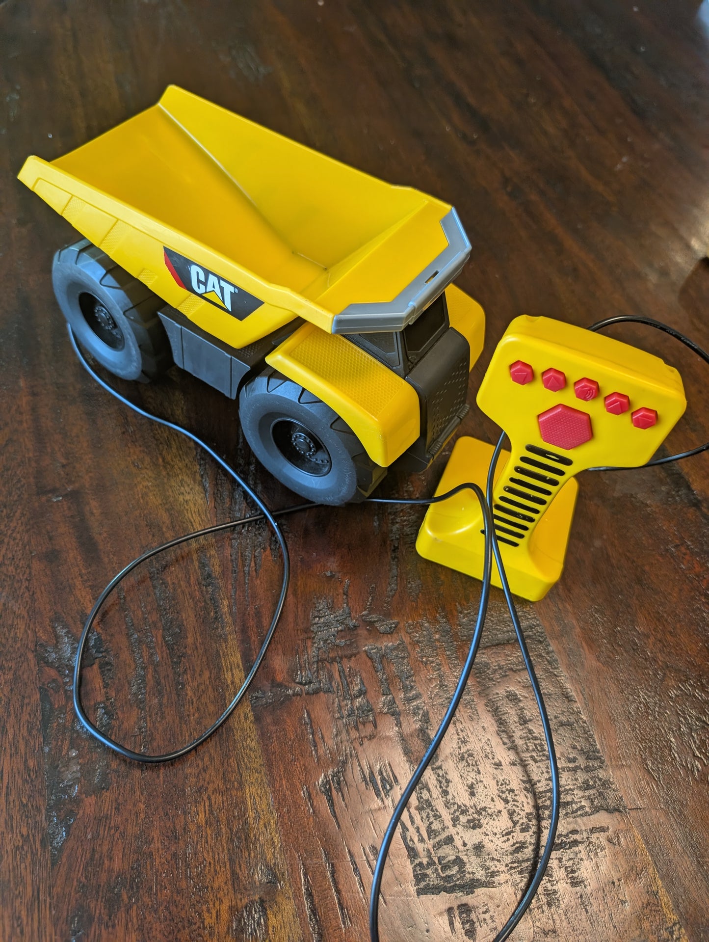 Seller 125 - Simple Remote Control Dump Truck