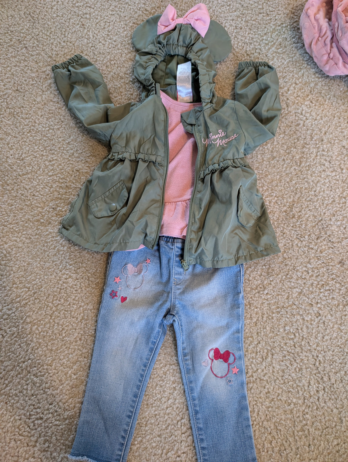 Seller 123 - Girl Minnie Mouse Outfit 2T