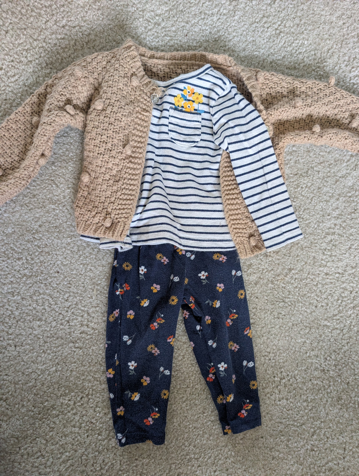 Seller 123 - Girl 12-18mo Fall Outfit