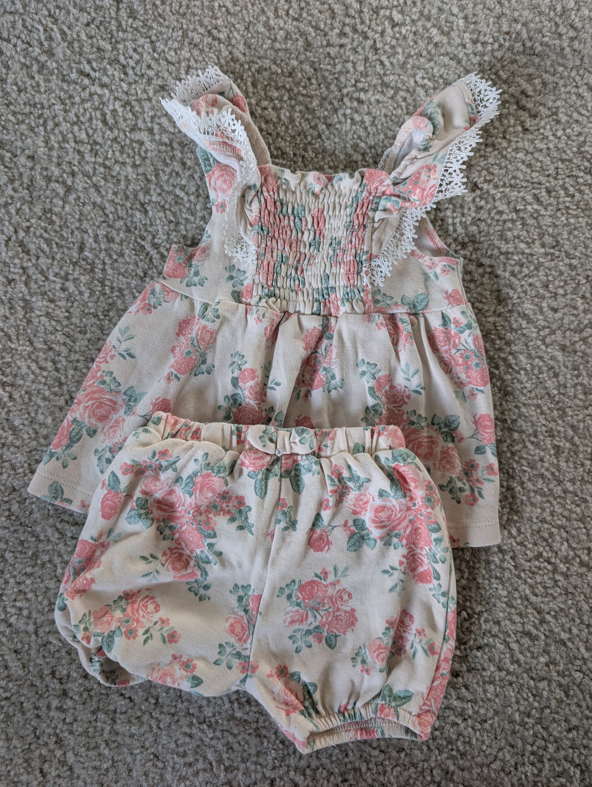 Seller 123 - Girl 18mo outfit