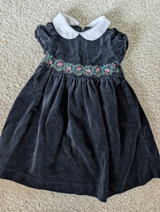Seller 123 - Vinage 12-18mo Holiday Dress