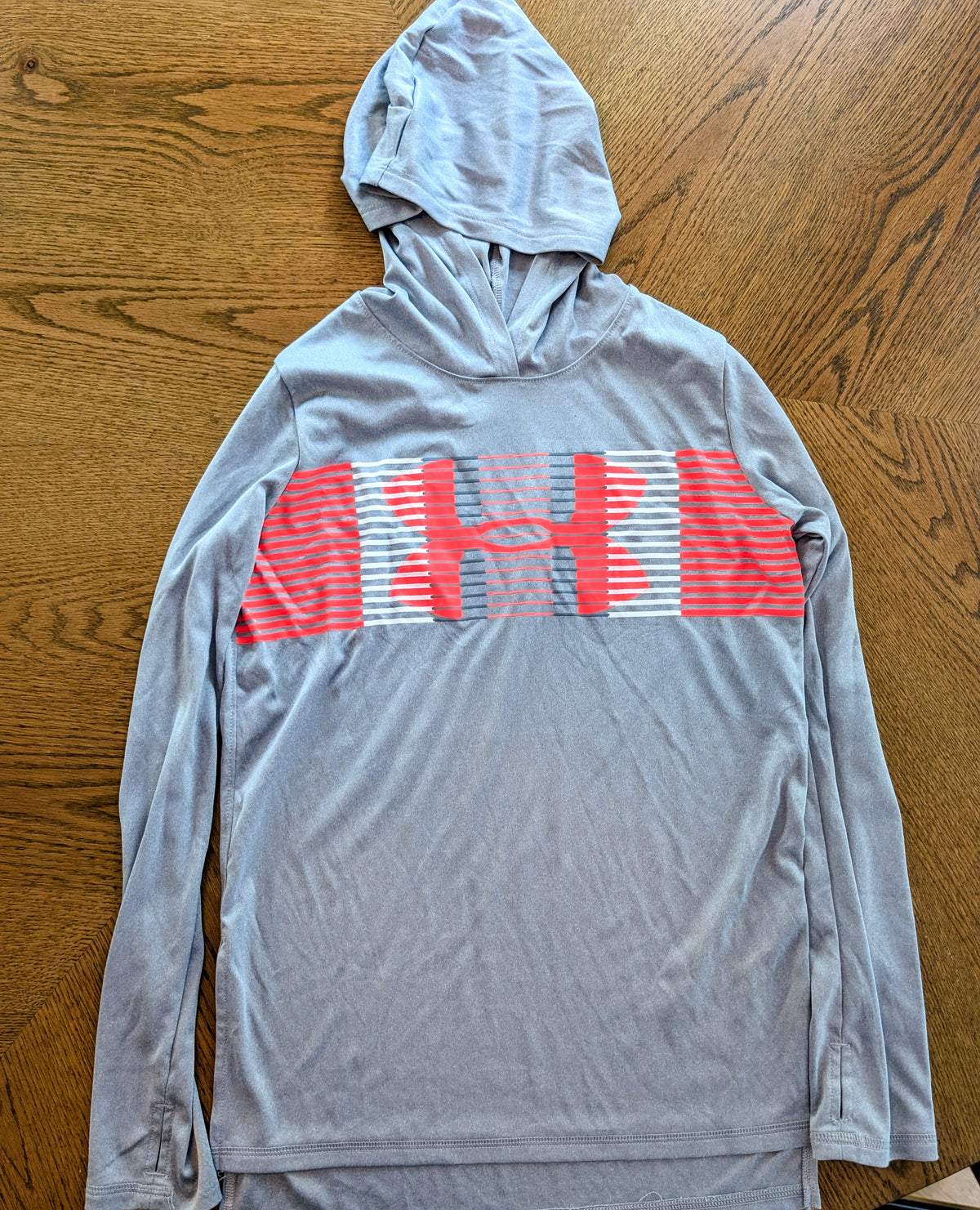 #67 Under Armour Youth Medium Long-Sleeve Shirt