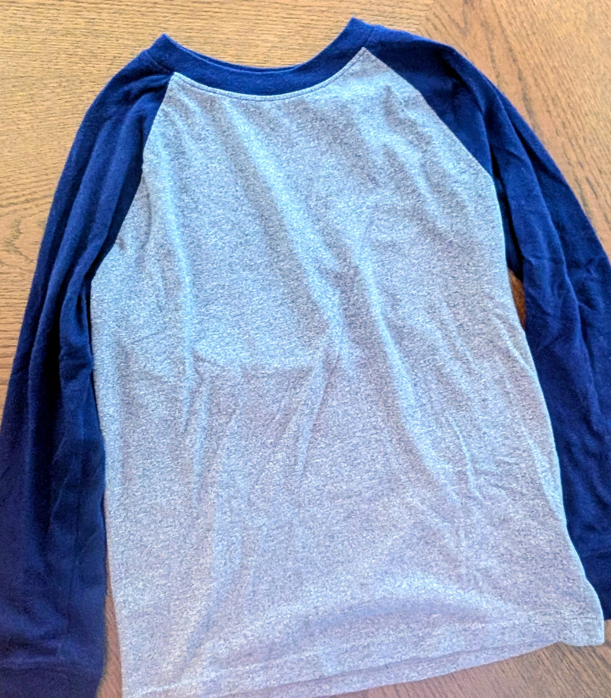 #67 Youth Small (6/7) Cat & Jack Cotton Grey & Blue Long-Sleeve Shirt