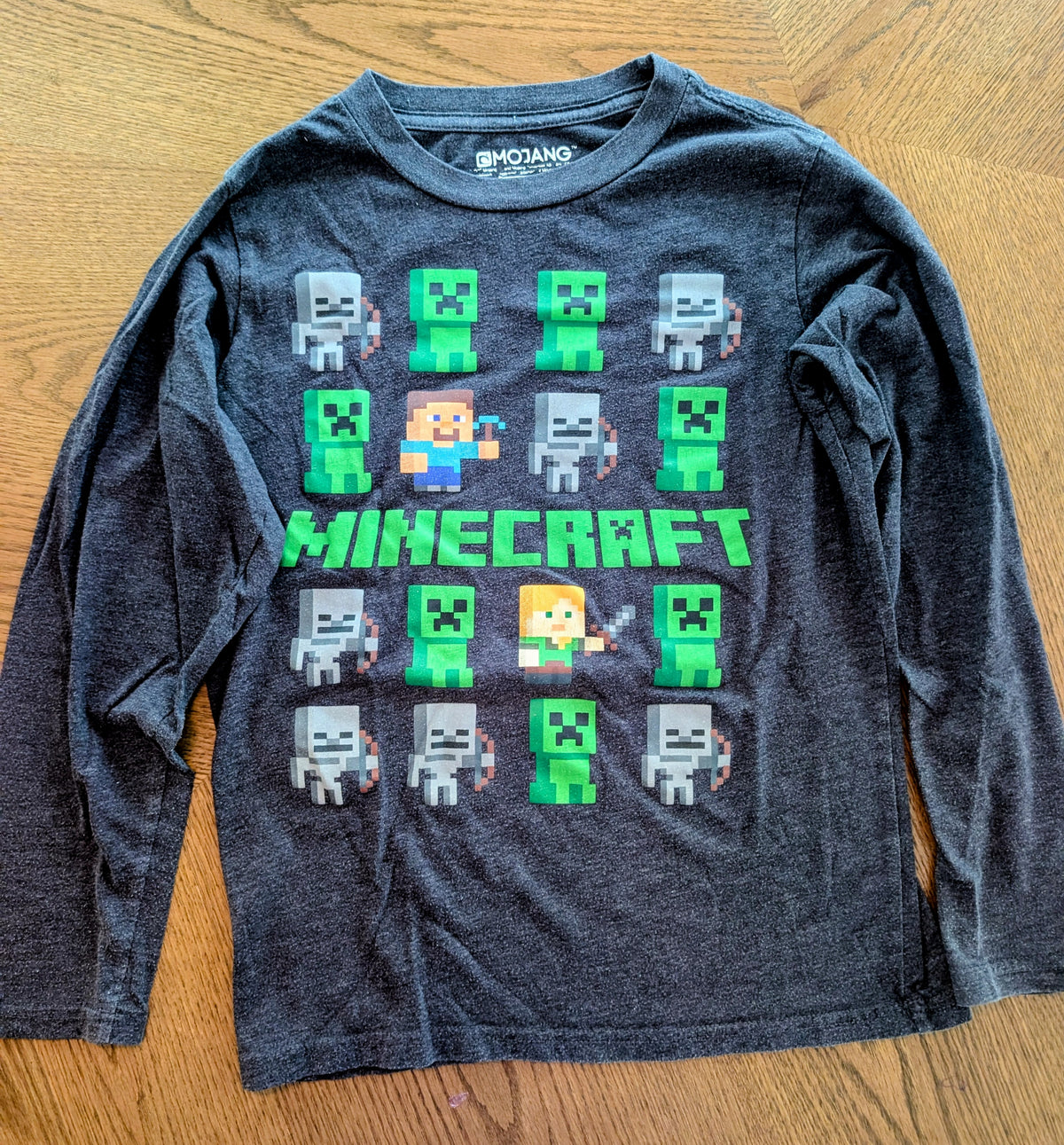 #67 Youth Medium Minecraft Long-Sleeve Shirt