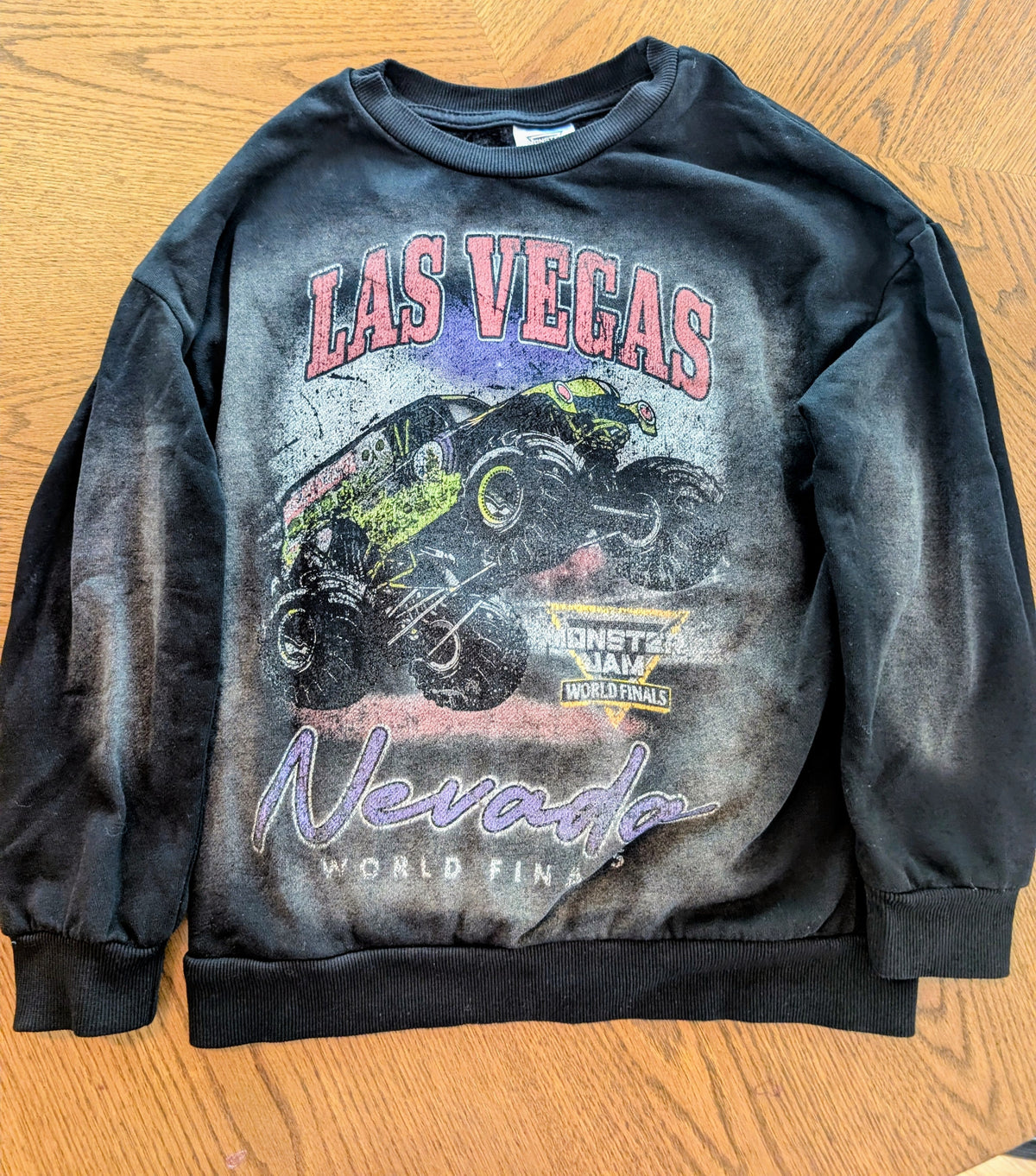 #67 Monster Jam Sweatshirt Size Medium (8)