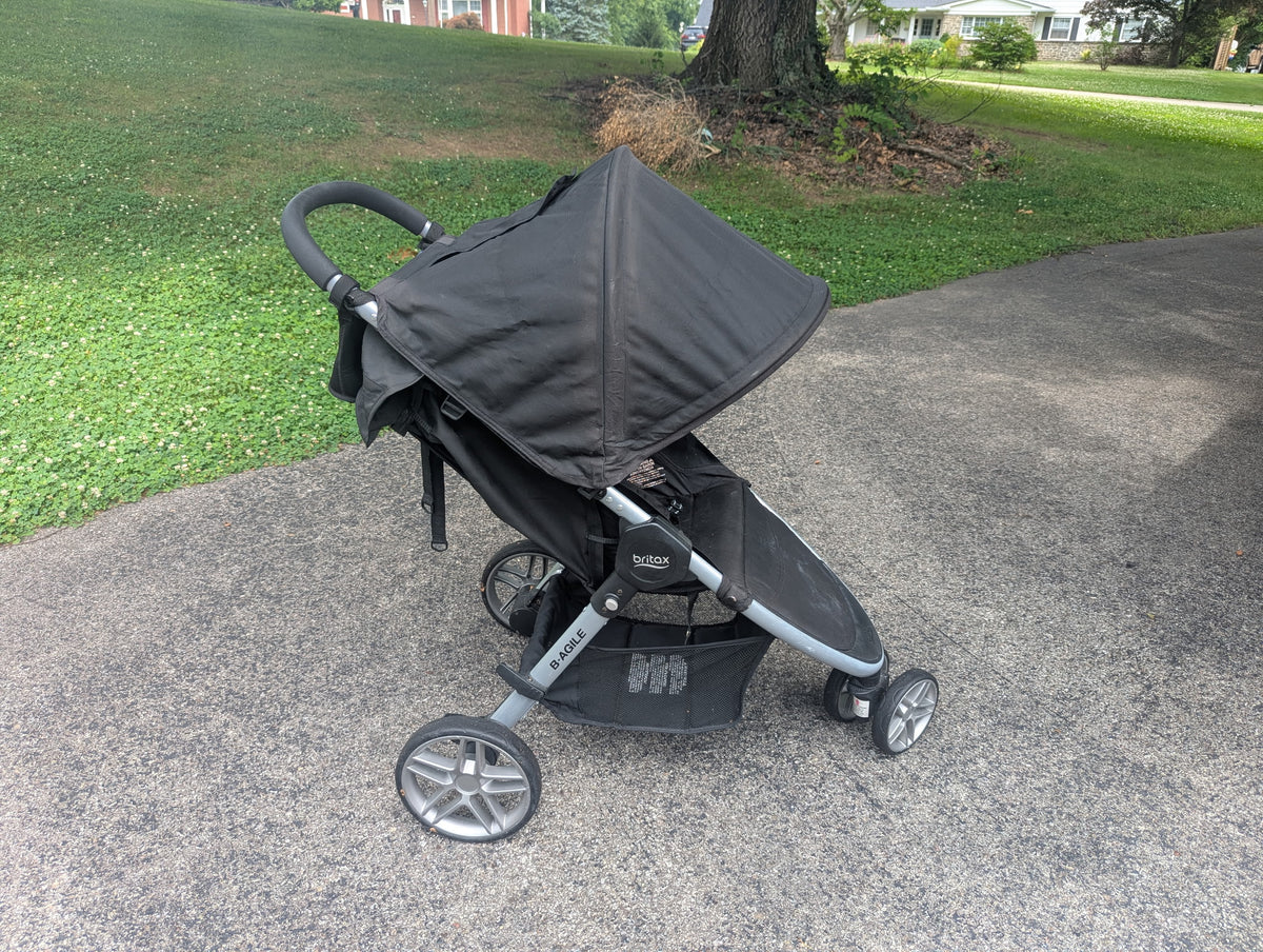 Seller 120, GUC Britax B Agile Stroller & Tray