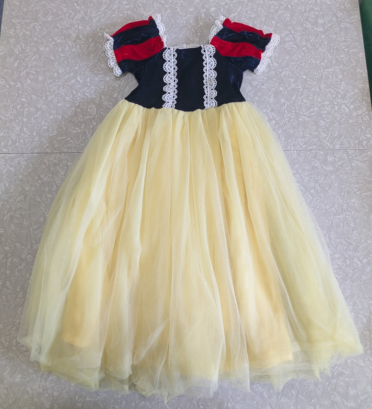 #61 Trish Scully Girls 4T Snow White Princess Dress Blue Velvet Yellow Tulle Lace