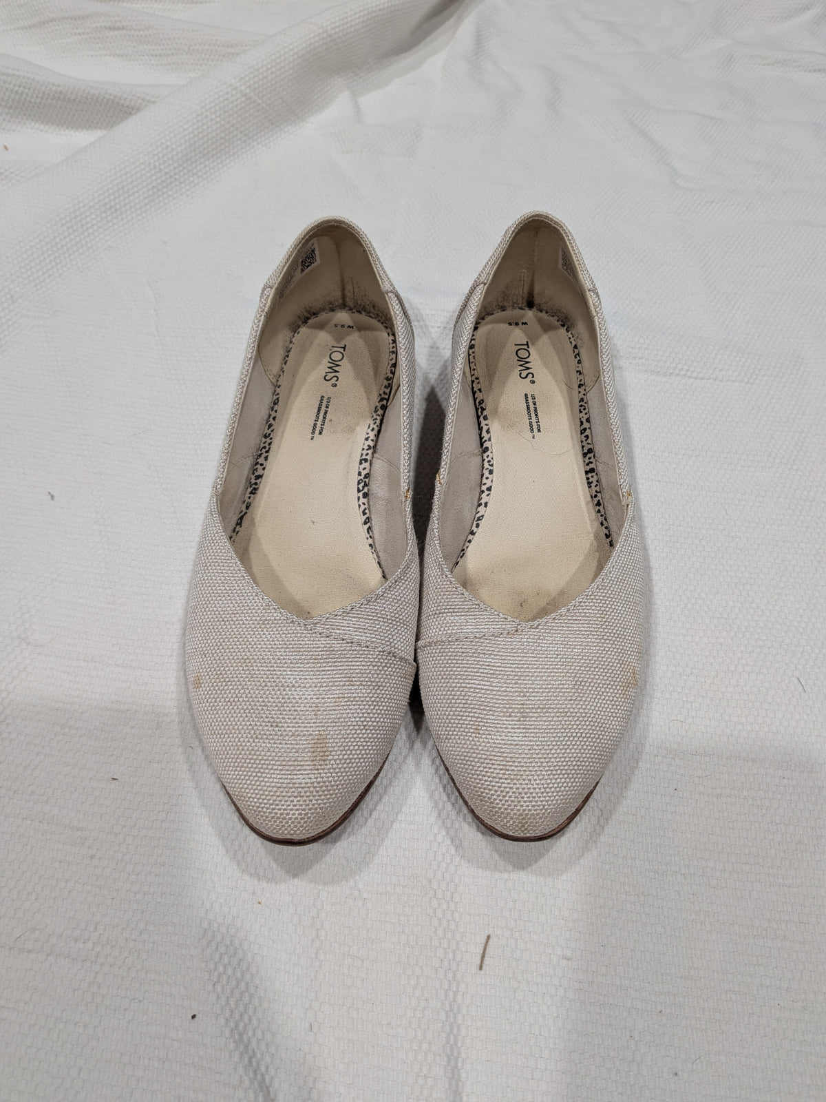 Seller 2. Toms, Womens flats size 9.5