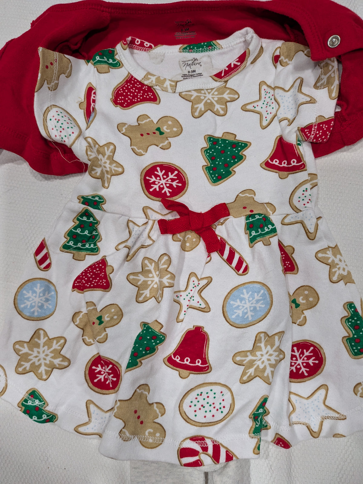 Seller 2. Girls holiday outfit size 3 months.