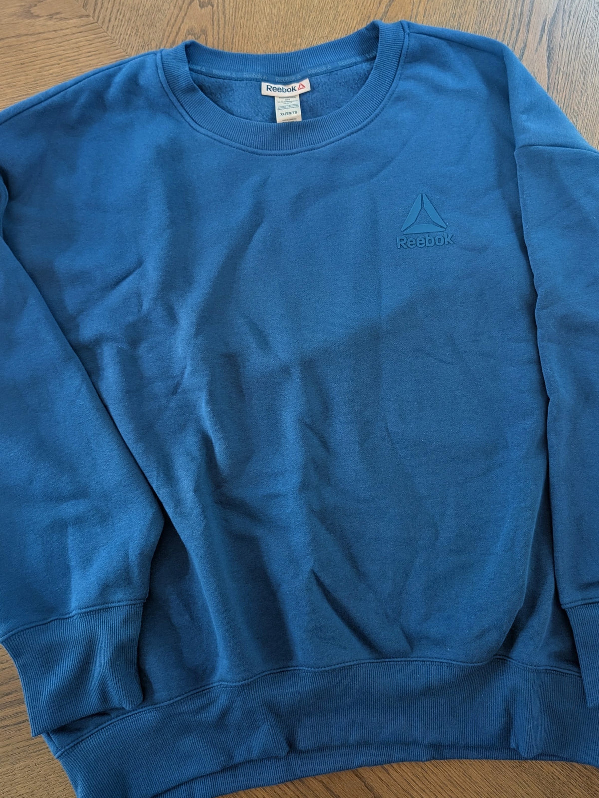 #67 Men's XL Navy Reebok Sweatshirt NWOT