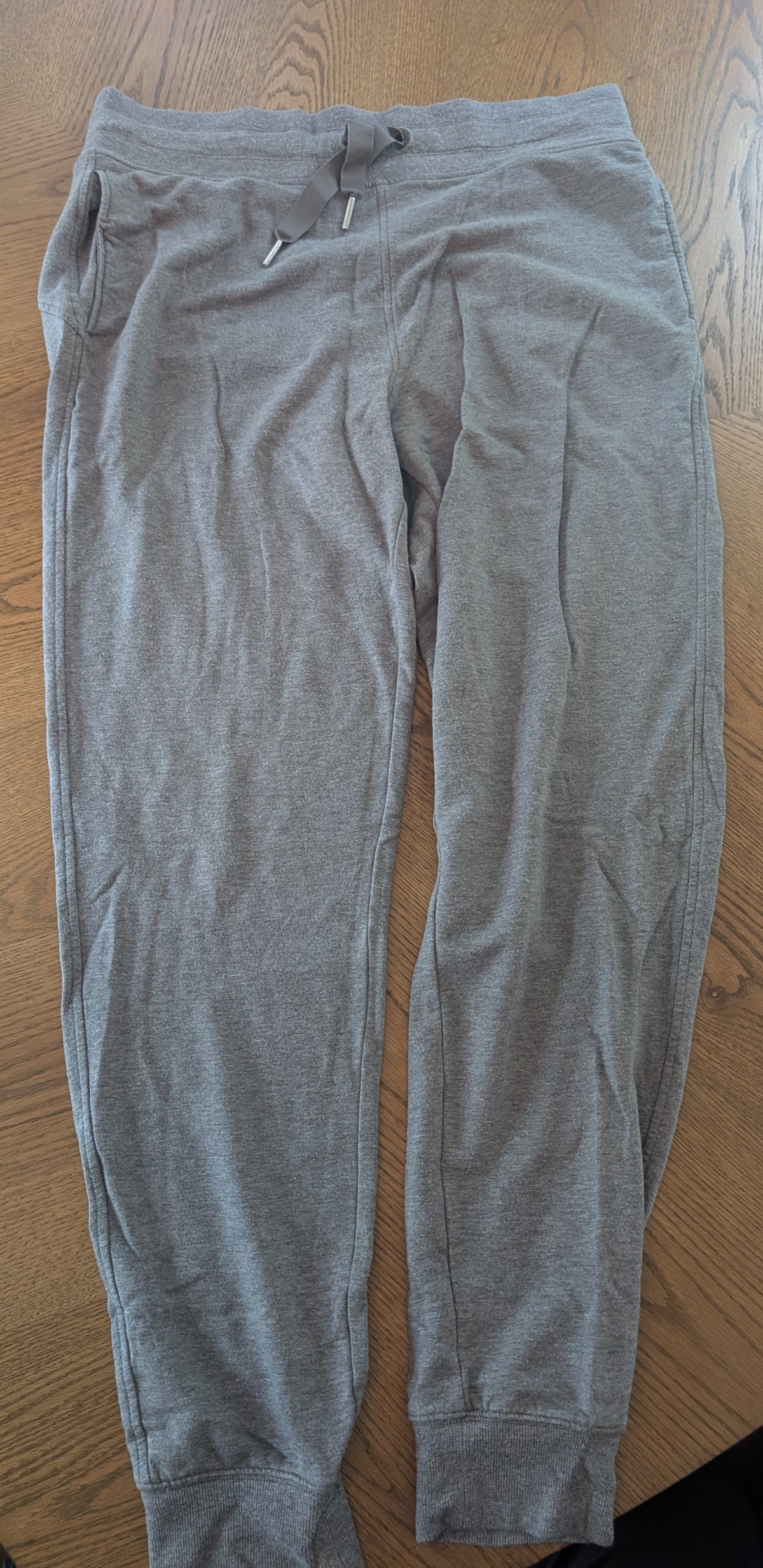 #67 Athleta Women's Large/Tall Sweatpants