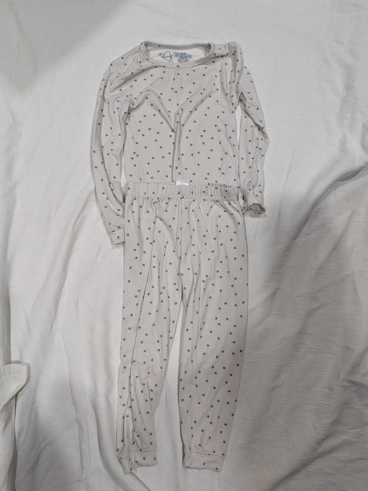 Seller 2. Copper Pearl girls pajamas size 3T