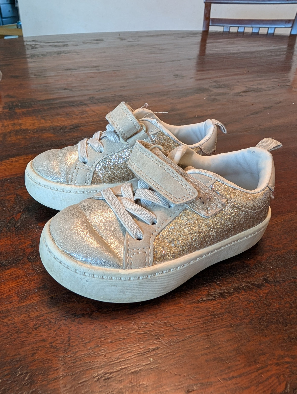 Seller 123 - Carters Girls Size 6 Gold Sparkle Tennis Shoes REDUCED