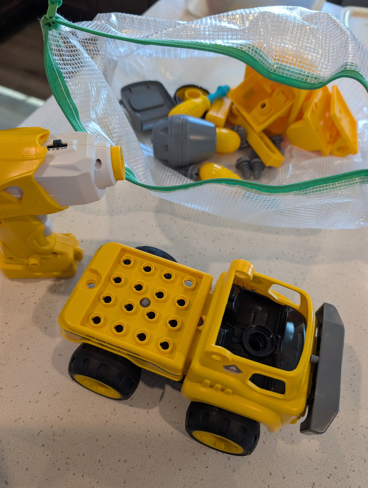 Seller 123 - Truck Building Set