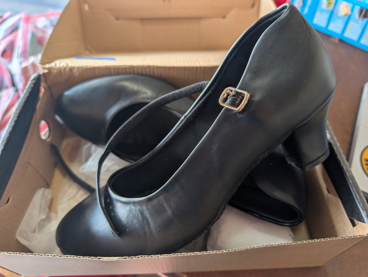 Seller 123 - Character Dance Shoes Women's Size 10