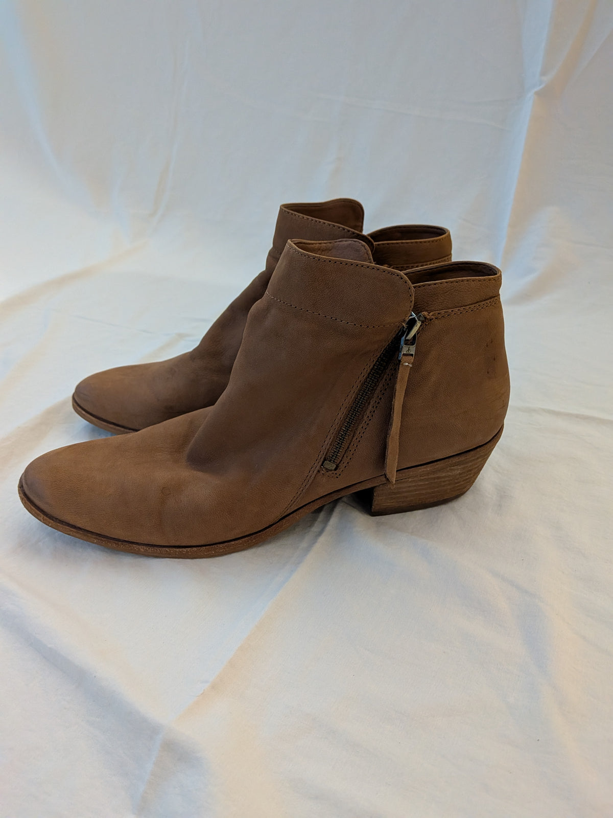 199 Womans Sam Edleman booties sz 12 brown