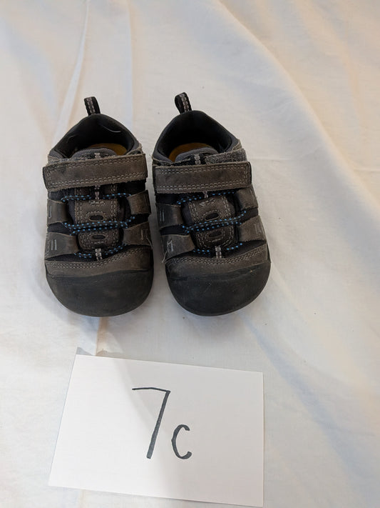 199 Keen shoes boys 7c