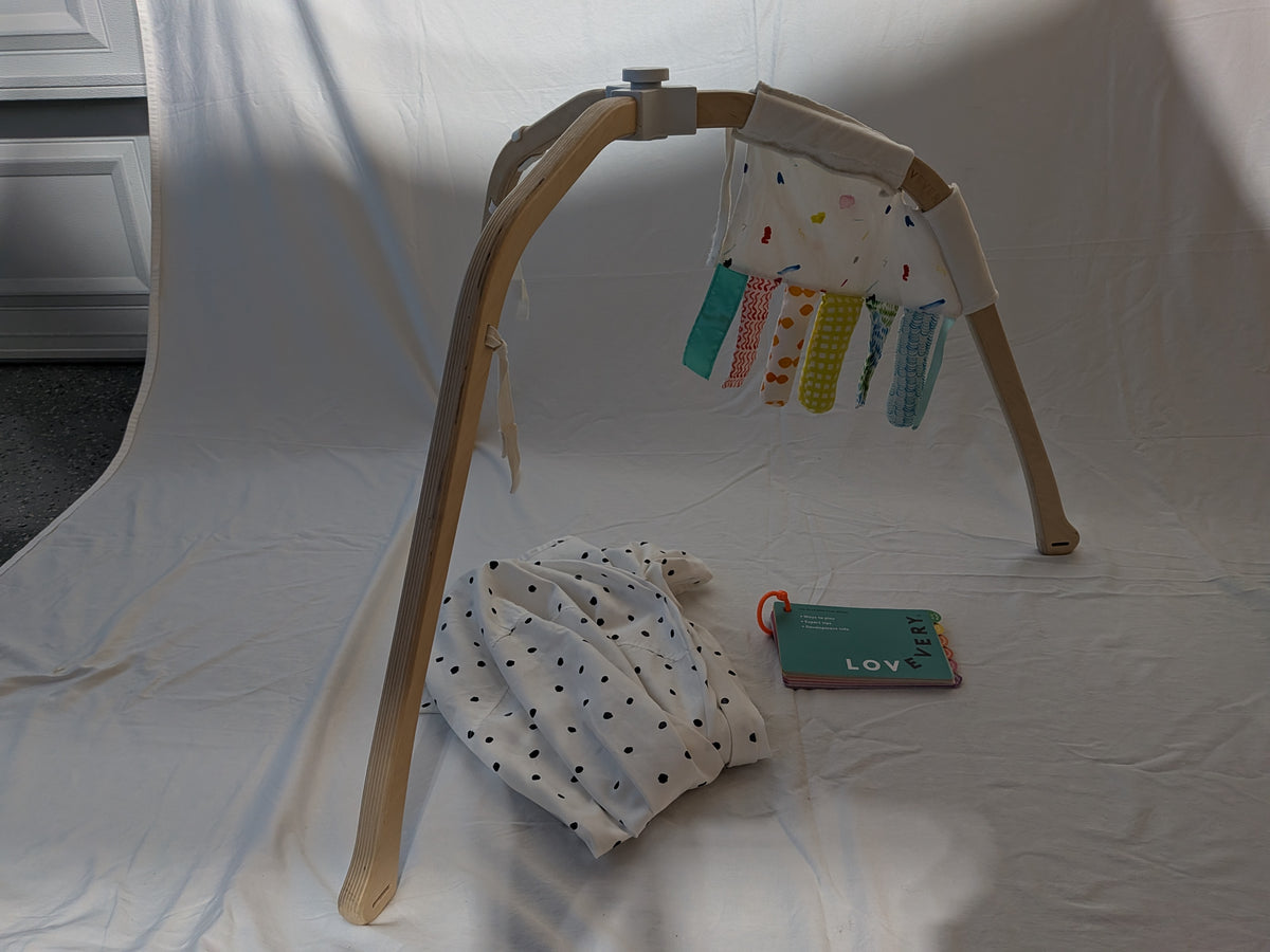 199 Lovevery Play gym *no mat*