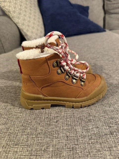 Seller #179 | Rockport Boys Lace Up Boots | Toddler Size 9