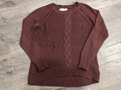 RD Style knit sweater with cabling and shoulder/front details, GUC, Size M